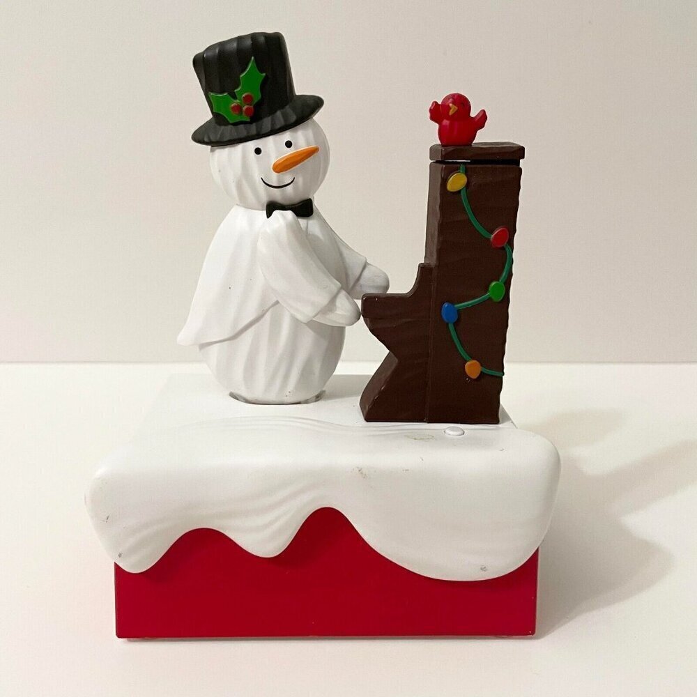 2018 Hallmark Snow Many Memories Piano Player Snowman Singing Motion